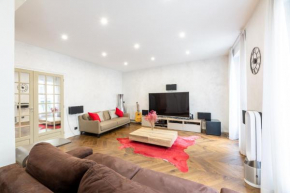 PARIS PASSY Spacieux 2 Chambres Balcon